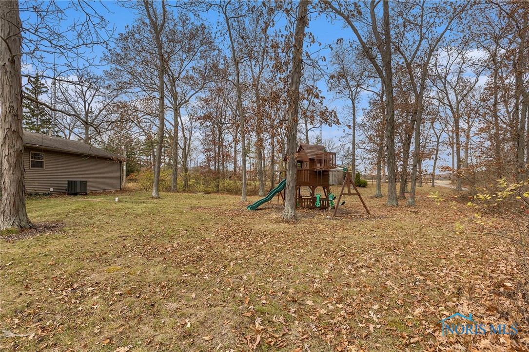 5049 Evansport Road, Defiance, Ohio image 37