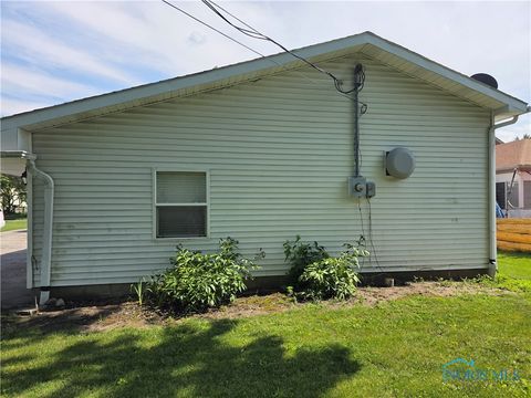Tiny photo for 234 W Chestnut Street, Wauseon, OH 43567 (MLS # 6133078)