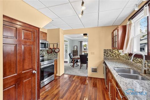 Tiny photo for 1073 Atlantic Ave Ave, Toledo, OH 43609 (MLS # 6136821)