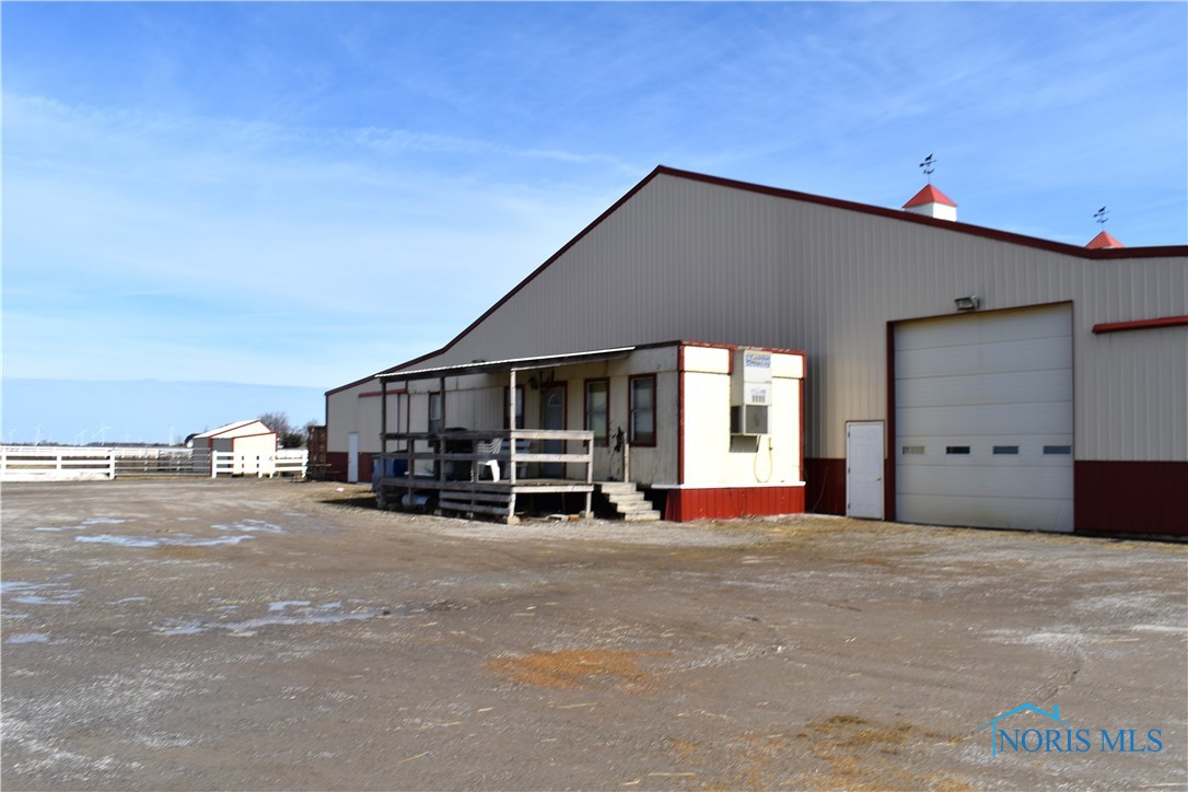 8399 Hook Road