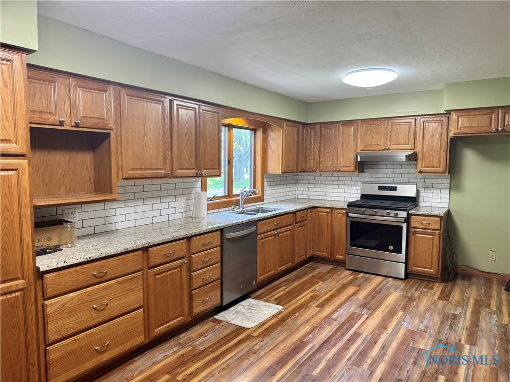 429 N Park Street, Deshler, Ohio image 10