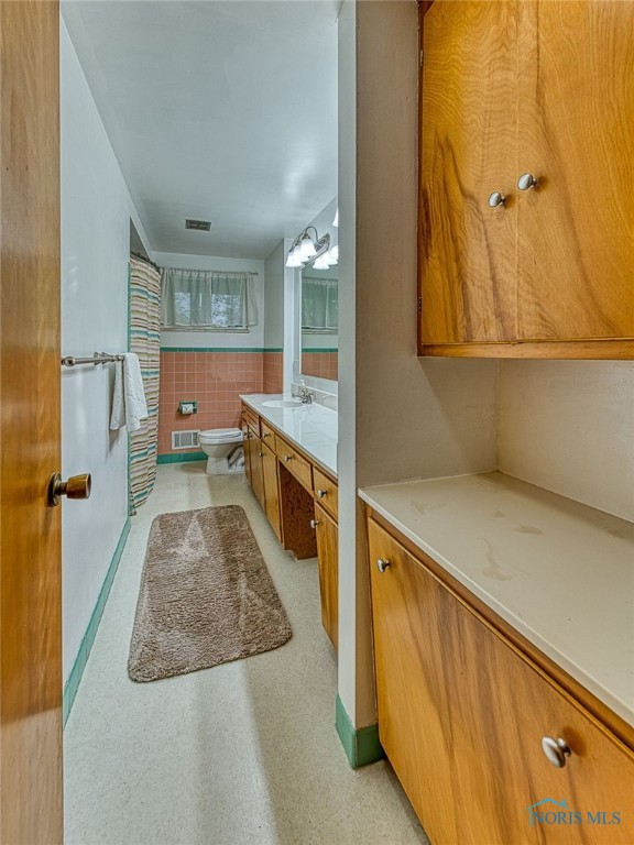 2305 E Country Club Parkway, Toledo, Ohio image 18