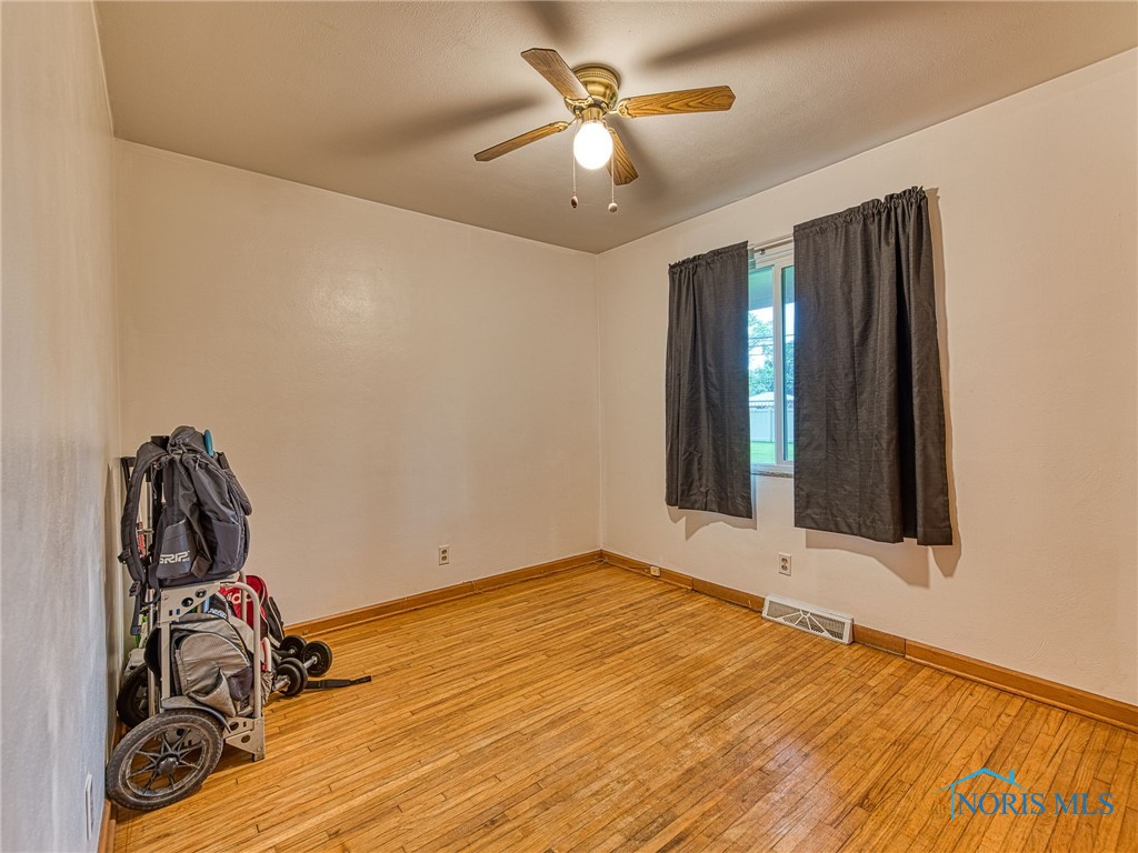 2305 E Country Club Parkway, Toledo, Ohio image 24