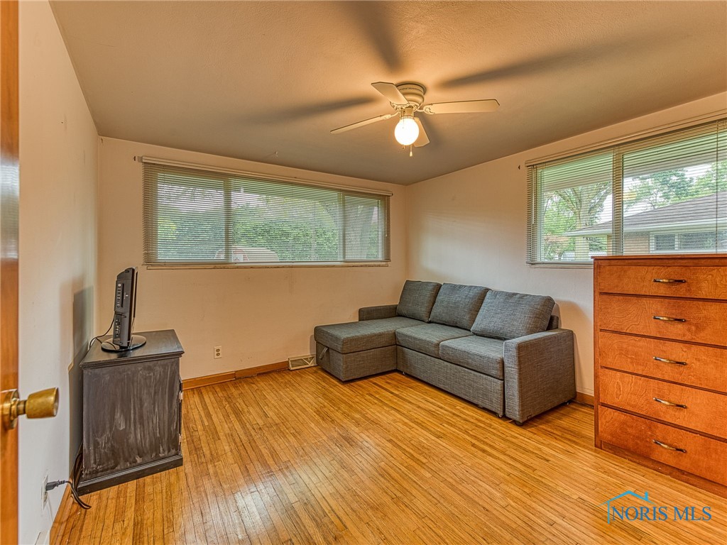 2305 E Country Club Parkway, Toledo, Ohio image 20