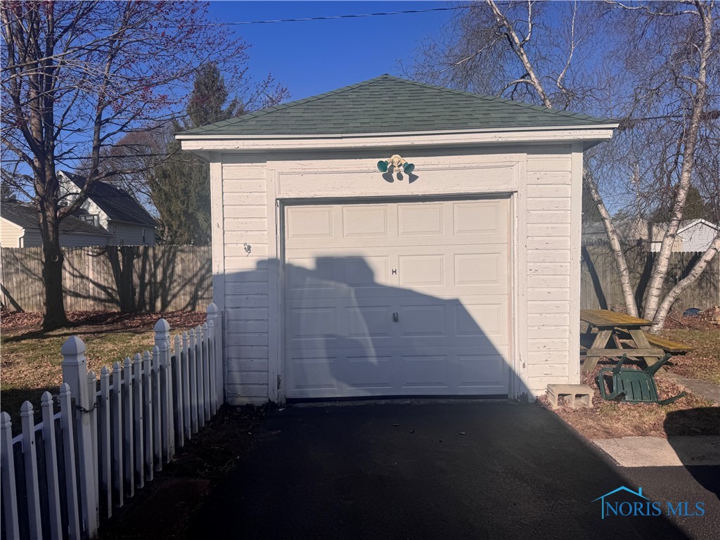 181 Osborne Street, Rossford, Ohio image 5