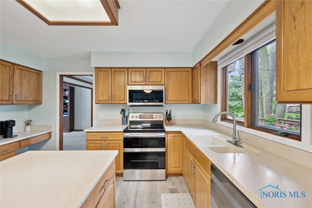 2426 Gibley Park Road, Toledo, Ohio image 15