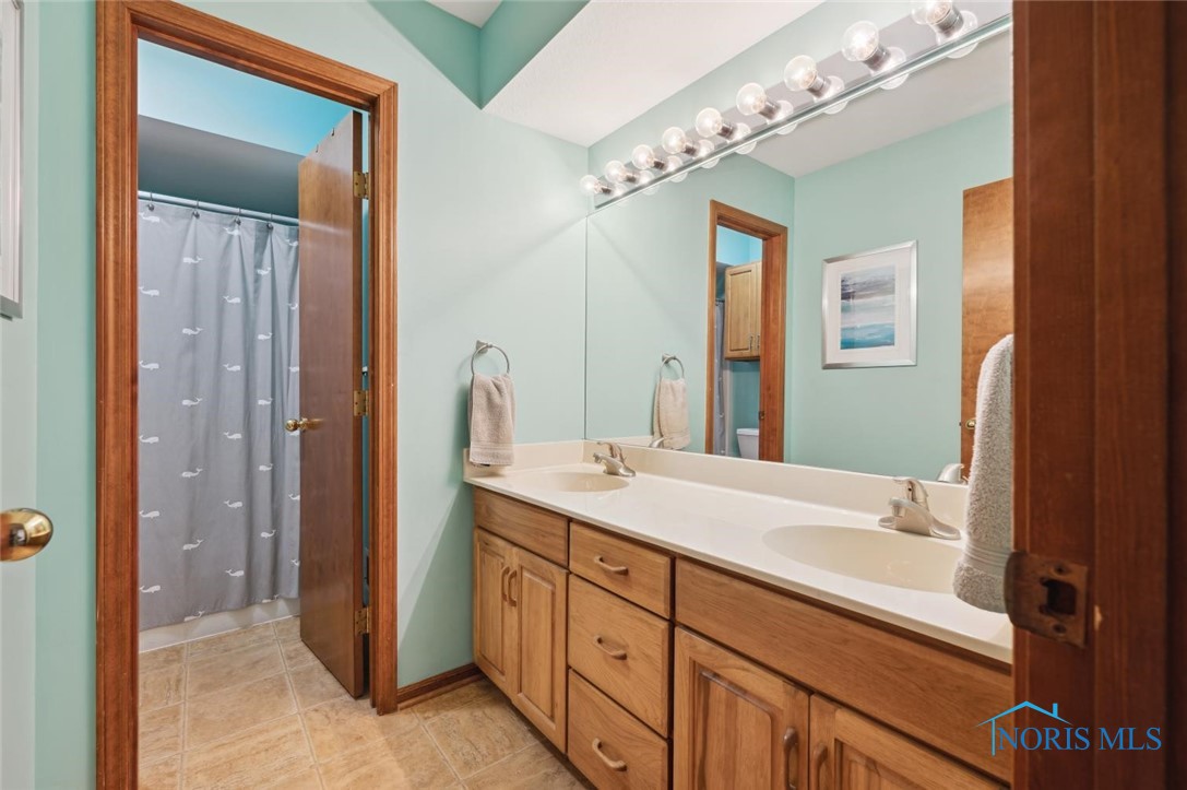 2426 Gibley Park Road, Toledo, Ohio image 36