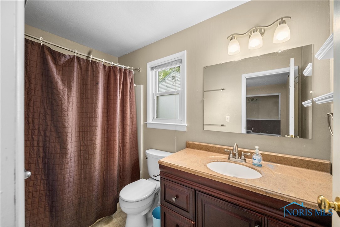 557 W 7th Street, Perrysburg, Ohio image 25