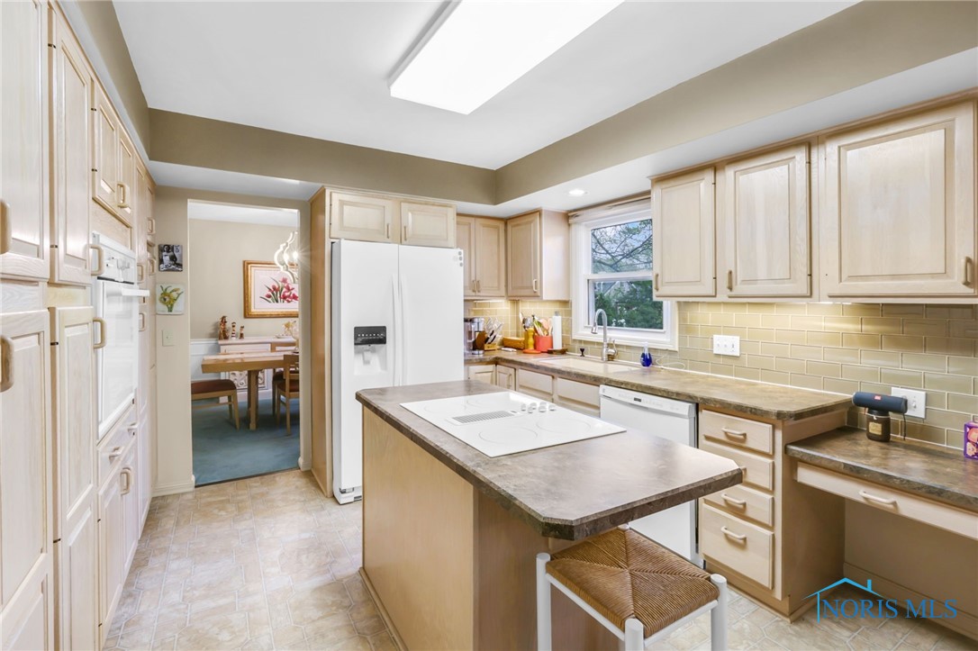 6032 Wakefield Drive, Sylvania, Ohio image 14