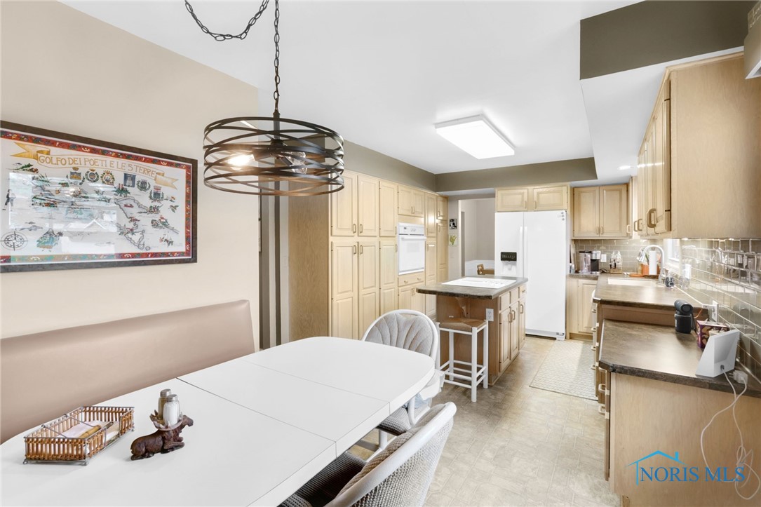 6032 Wakefield Drive, Sylvania, Ohio image 19
