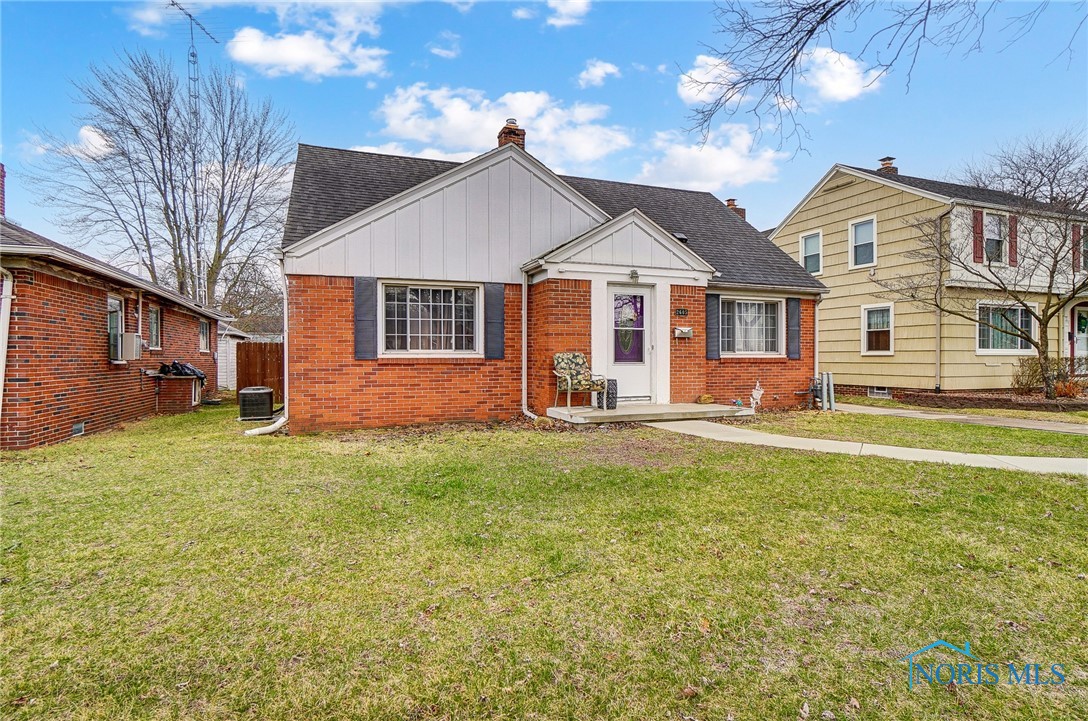 2605 Castleton Avenue, Toledo, Ohio image 2