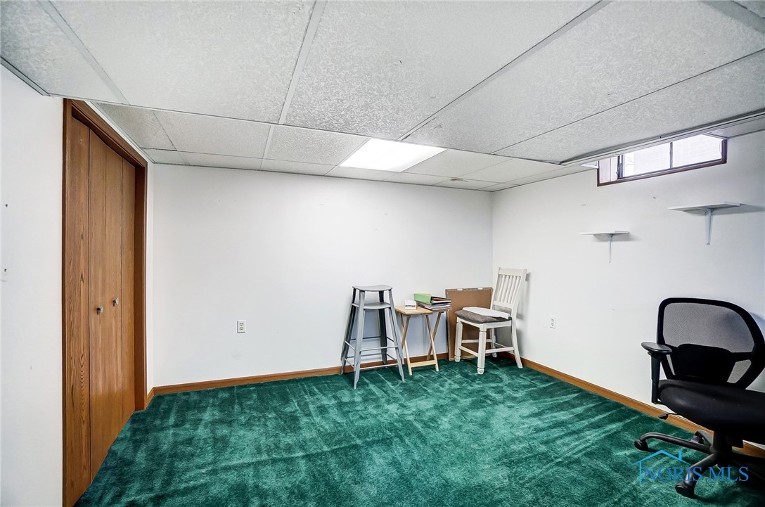 2605 Castleton Avenue, Toledo, Ohio image 34