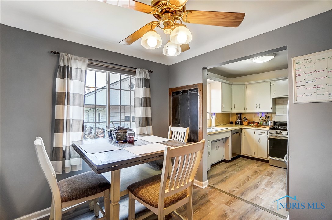 2605 Castleton Avenue, Toledo, Ohio image 10