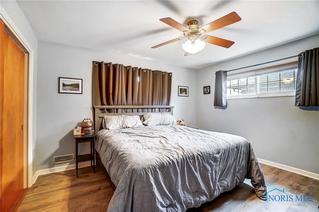 2605 Castleton Avenue, Toledo, Ohio image 15