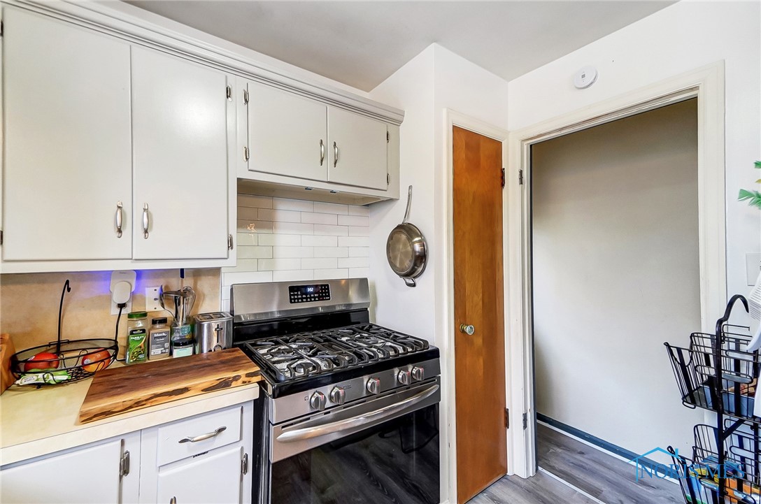 2605 Castleton Avenue, Toledo, Ohio image 14