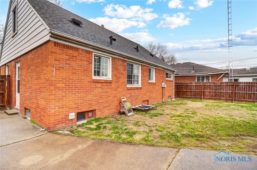 2605 Castleton Avenue, Toledo, Ohio image 42