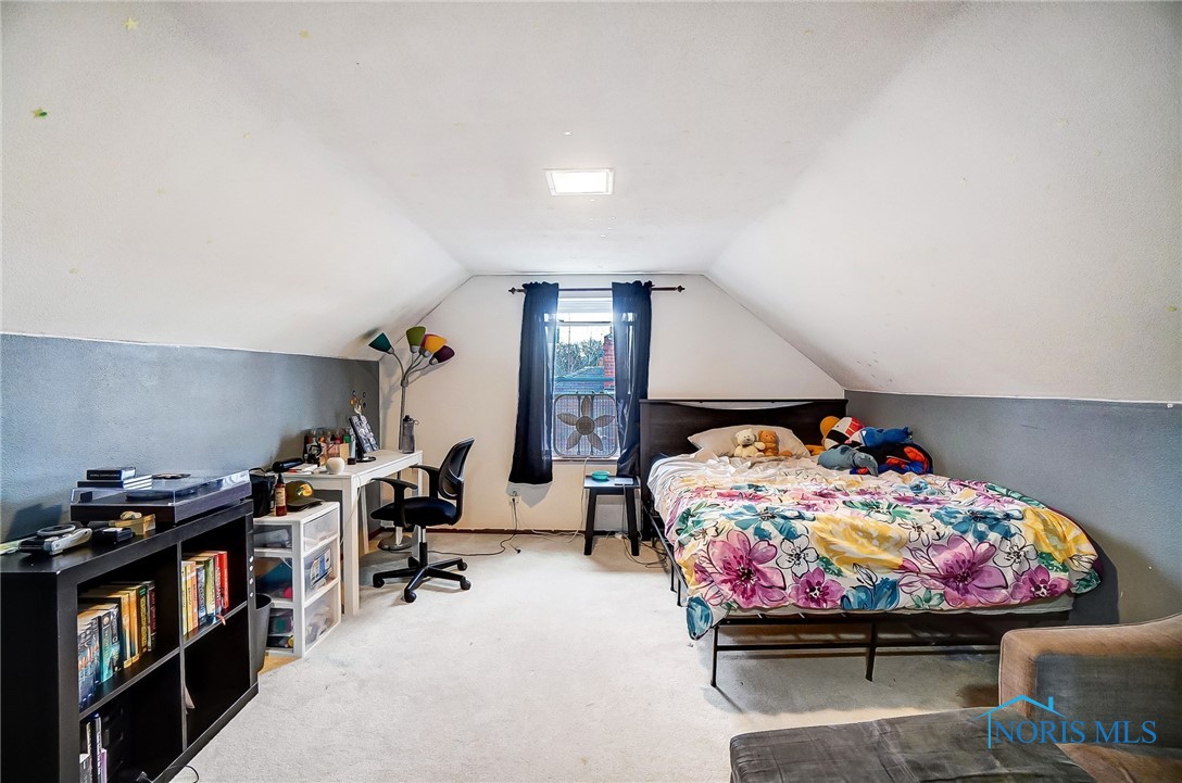 2605 Castleton Avenue, Toledo, Ohio image 29