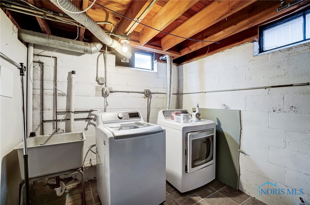 2605 Castleton Avenue, Toledo, Ohio image 40