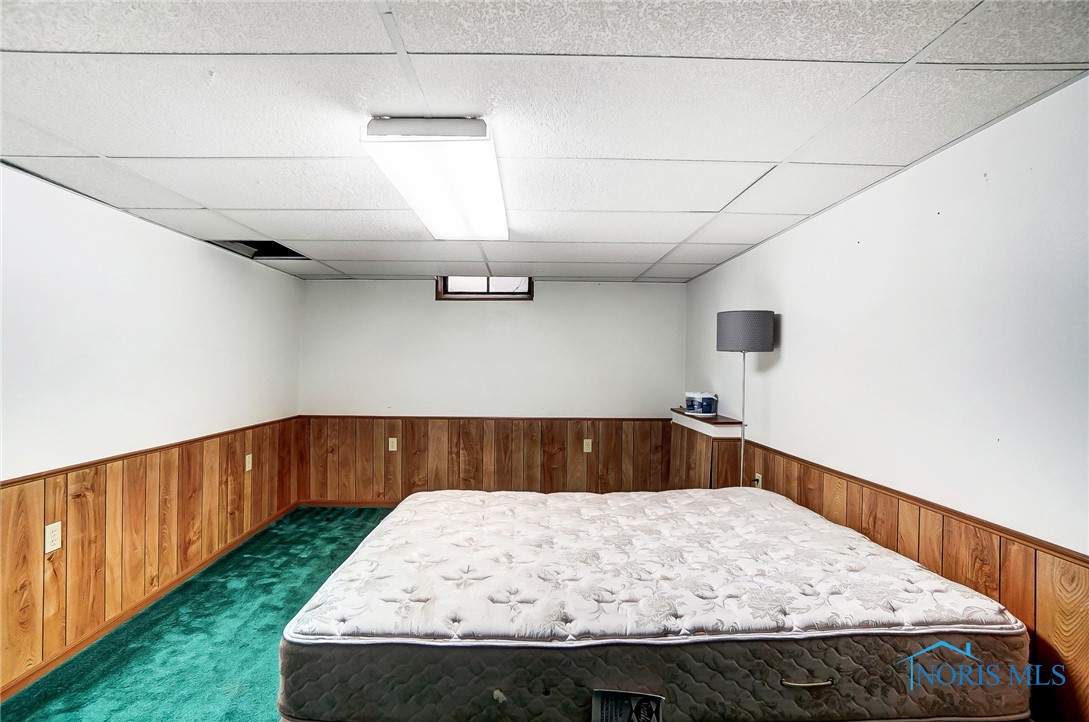 2605 Castleton Avenue, Toledo, Ohio image 36