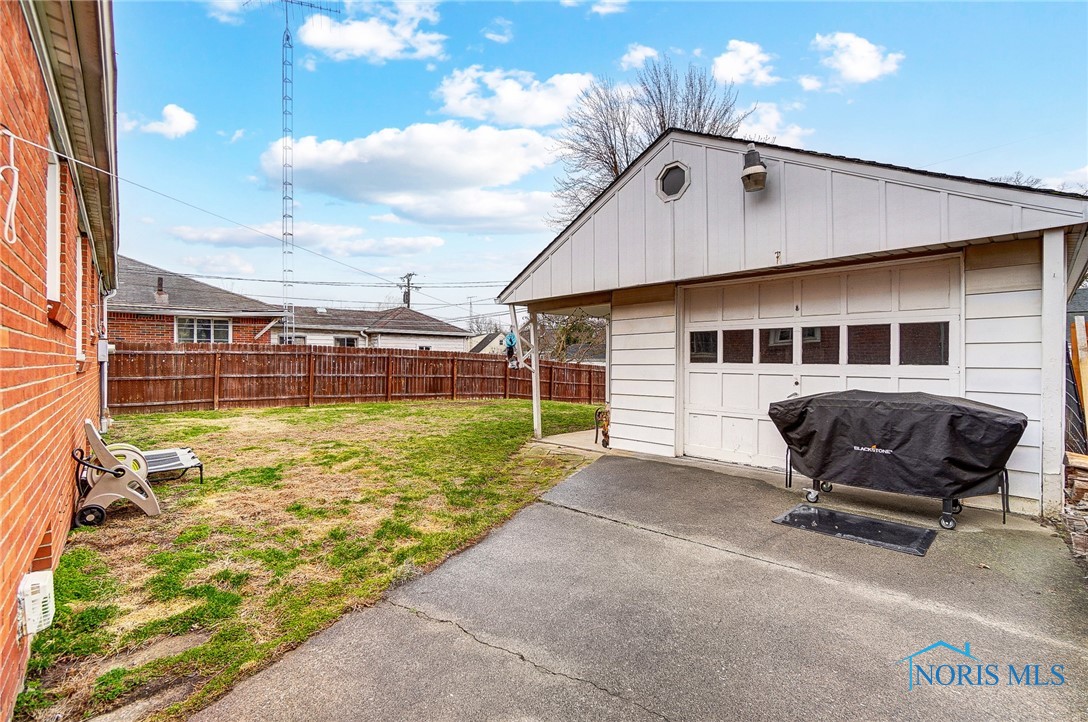 2605 Castleton Avenue, Toledo, Ohio image 46