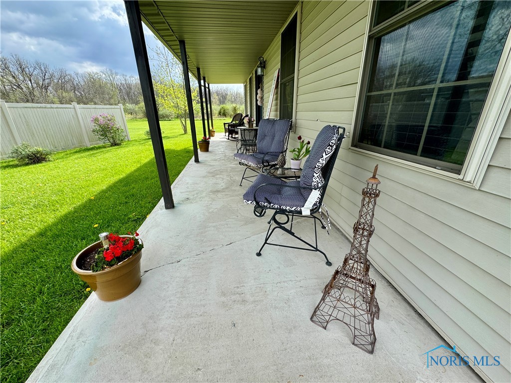 5130 Lake Shore Drive, Defiance, Ohio image 2