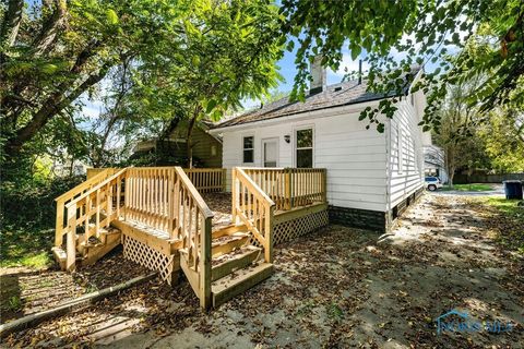 Tiny photo for 1846 Balkan Place, Toledo, OH 43613 (MLS # 6136696)