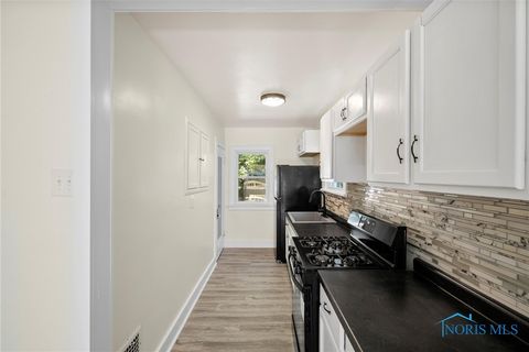 Tiny photo for 1846 Balkan Place, Toledo, OH 43613 (MLS # 6136696)