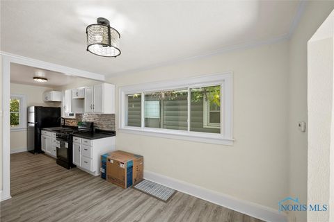 Tiny photo for 1846 Balkan Place, Toledo, OH 43613 (MLS # 6136696)