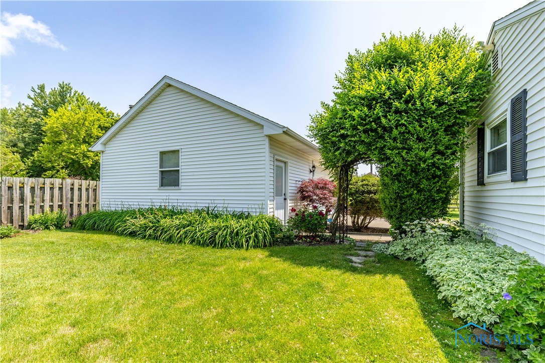 8242 Nebraska Avenue, Toledo, Ohio image 9