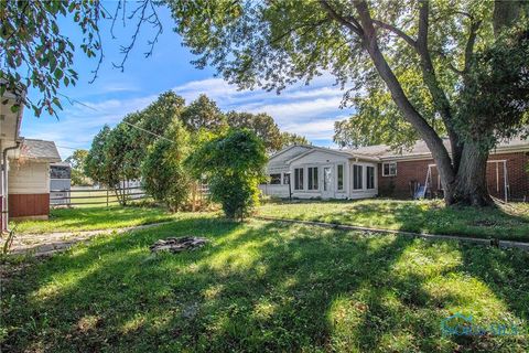 Tiny photo for 215 Hickory Street, Swanton, OH 43558 (MLS # 6136513)