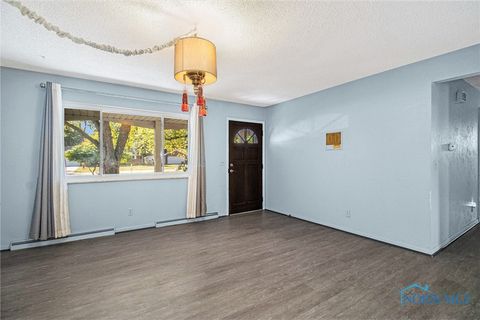 Tiny photo for 215 Hickory Street, Swanton, OH 43558 (MLS # 6136513)