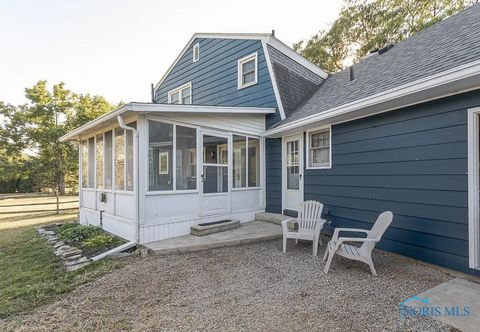 Tiny photo for 335 S River Road, Waterville, OH 43566 (MLS # 6136394)