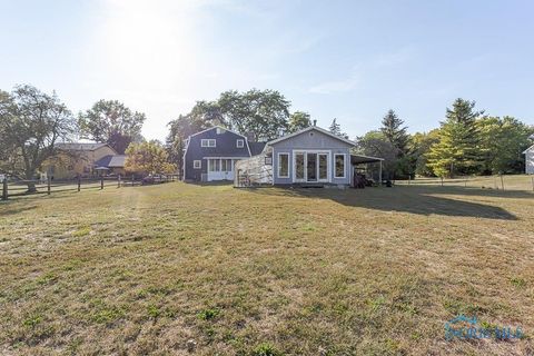 Tiny photo for 335 S River Road, Waterville, OH 43566 (MLS # 6136394)