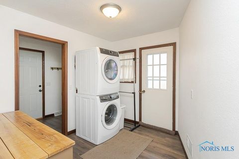 Tiny photo for 335 S River Road, Waterville, OH 43566 (MLS # 6136394)