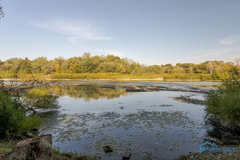 Tiny photo for 335 S River Road, Waterville, OH 43566 (MLS # 6136394)