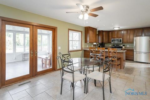 Tiny photo for 335 S River Road, Waterville, OH 43566 (MLS # 6136394)