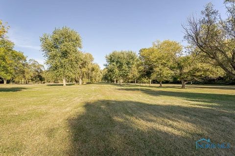 Tiny photo for 335 S River Road, Waterville, OH 43566 (MLS # 6136394)