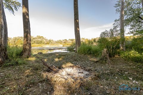 Tiny photo for 335 S River Road, Waterville, OH 43566 (MLS # 6136394)