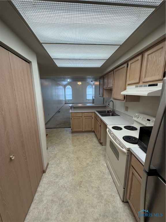 Findlay, Ohio 45840, United States, 2 Bedrooms Bedrooms, ,1 BathroomBathrooms,Residential,Active,12015