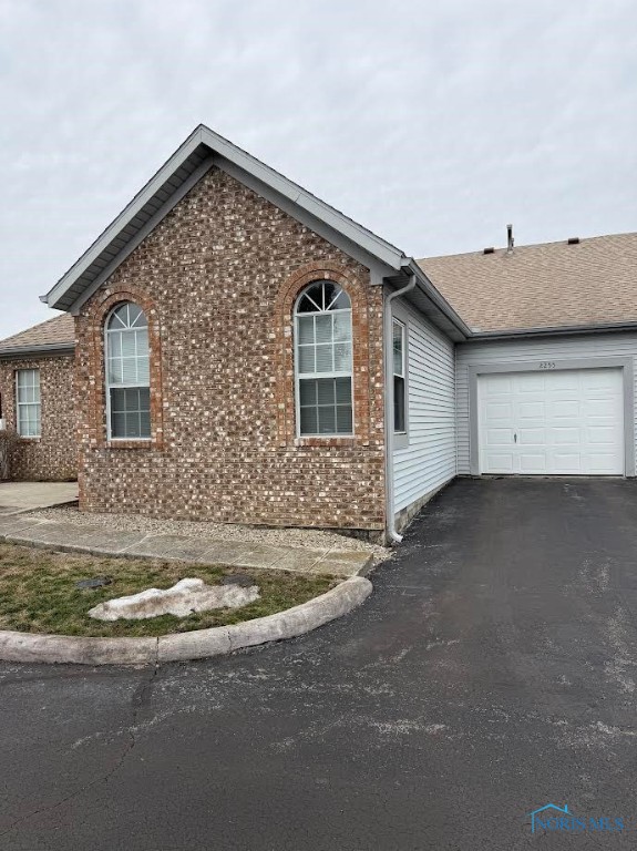 Findlay, Ohio 45840, United States, 2 Bedrooms Bedrooms, ,1 BathroomBathrooms,Residential,Active,12015