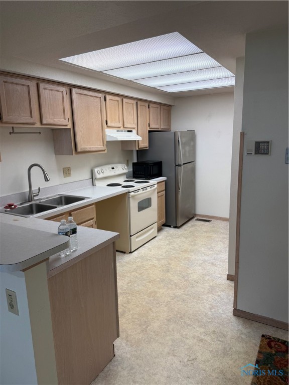 Findlay, Ohio 45840, United States, 2 Bedrooms Bedrooms, ,1 BathroomBathrooms,Residential,Active,12015