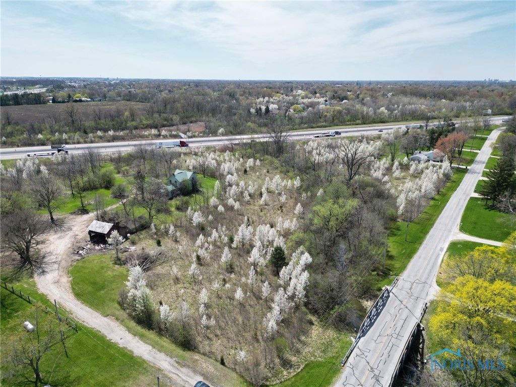 9853 Mandell Road, Perrysburg, Ohio image 2