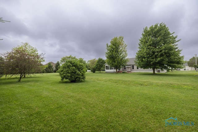 1033 Joseph Road, Luckey, Ohio image 32