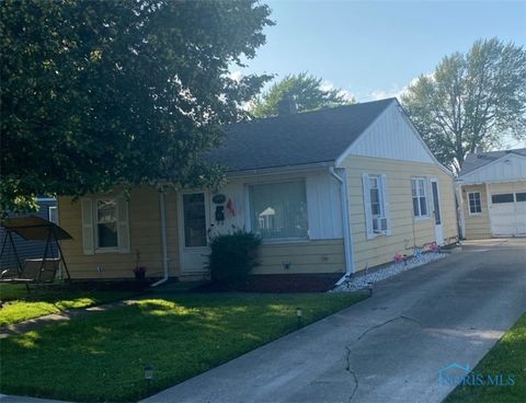 Photo of 1925 Metz Avenue, Oregon, OH 43616 (MLS # 6136280)
