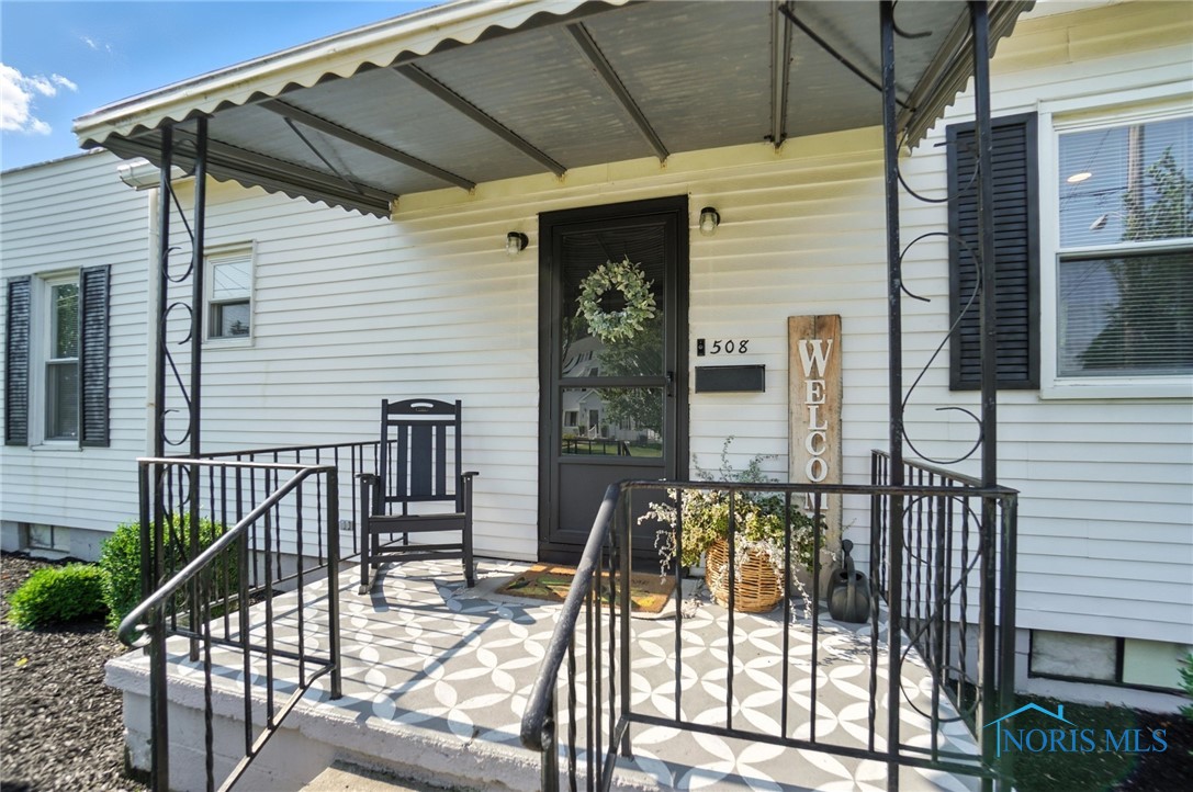 508 E 4TH Street