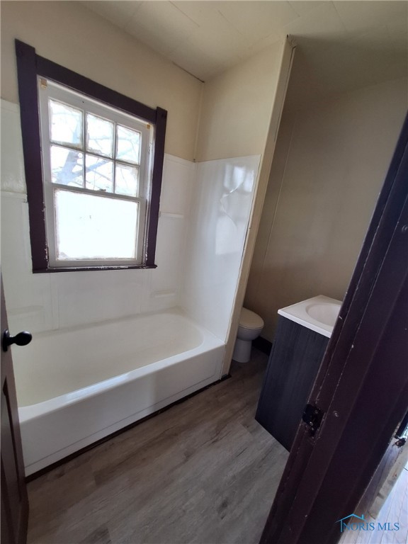 2334 Torrey Hill Drive, Toledo, Ohio image 20