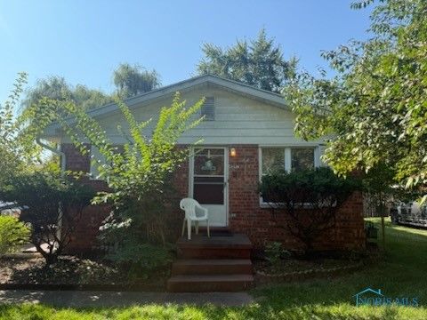 Photo of 4347 Merry Lane, Toledo, OH 43615 (MLS # 6136126)