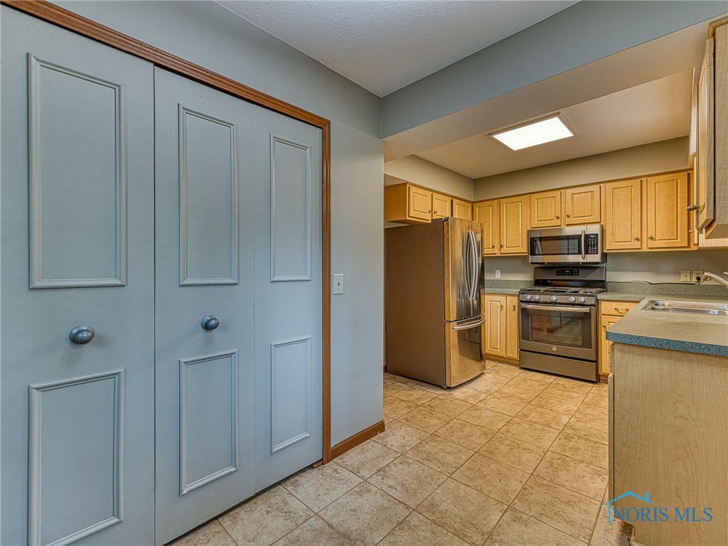 5433 Westcastle Drive #5433, Toledo, Ohio image 8