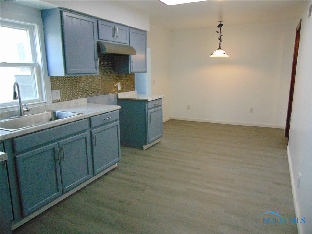5013 Brandon Road, Toledo, Ohio image 3