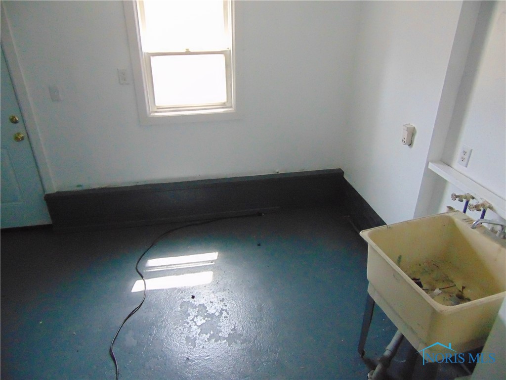 5013 Brandon Road, Toledo, Ohio image 11